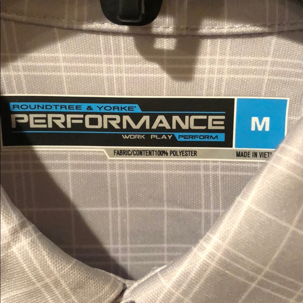 Performance tee - Picture 2 of 2